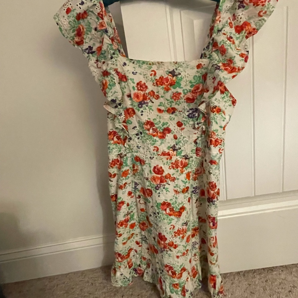 Boutique cute ruffle floral dress. Only worn 2 times.